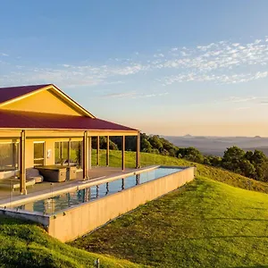 Holiday home Petrichor Estate - 360 Views Pool &, Bald Knob